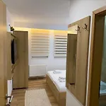 Honey Valley فندق مبيت وإفطار بيلاسنيكا