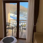Honey Valley * بيلاسنيكا