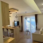 Honey Valley بيلاسنيكا