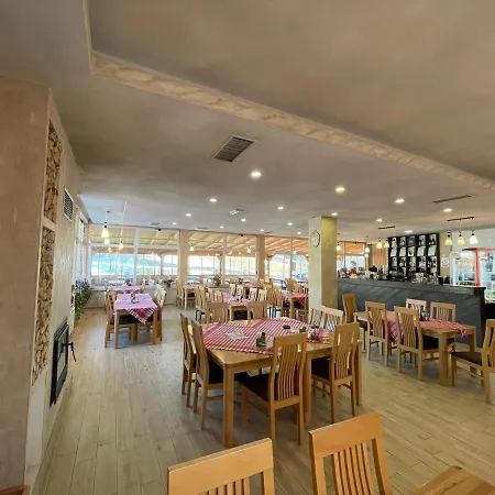 לינה וארוחת בוקר Honey Valley *
