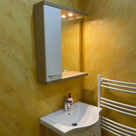Honey Valley Белашница