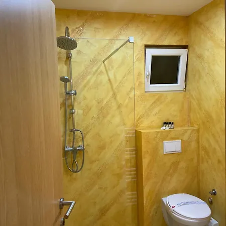 Honey Valley Oda ve Kahvaltı *