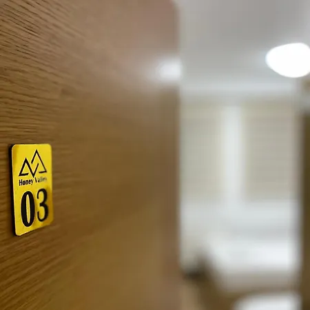 Honey Valley Oda ve Kahvaltı *